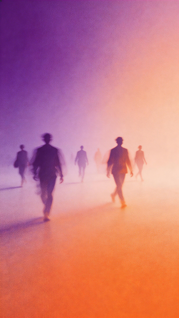 朦胧行走剪影艺术摄影