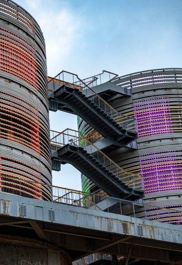 杨浦发电厂遗址公园工业风建筑楼梯设计