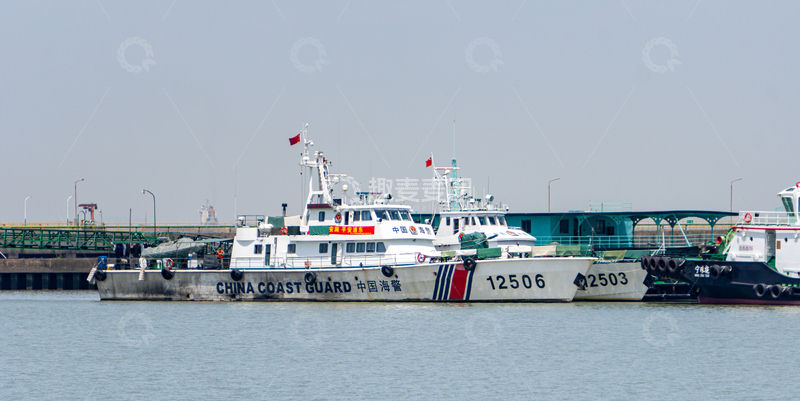 高清大图下载【趣麦麦图】上海长滩港口海警船海港巡逻船队风光