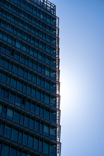 上海北外滩航运中心建筑玻璃幕墙仰拍