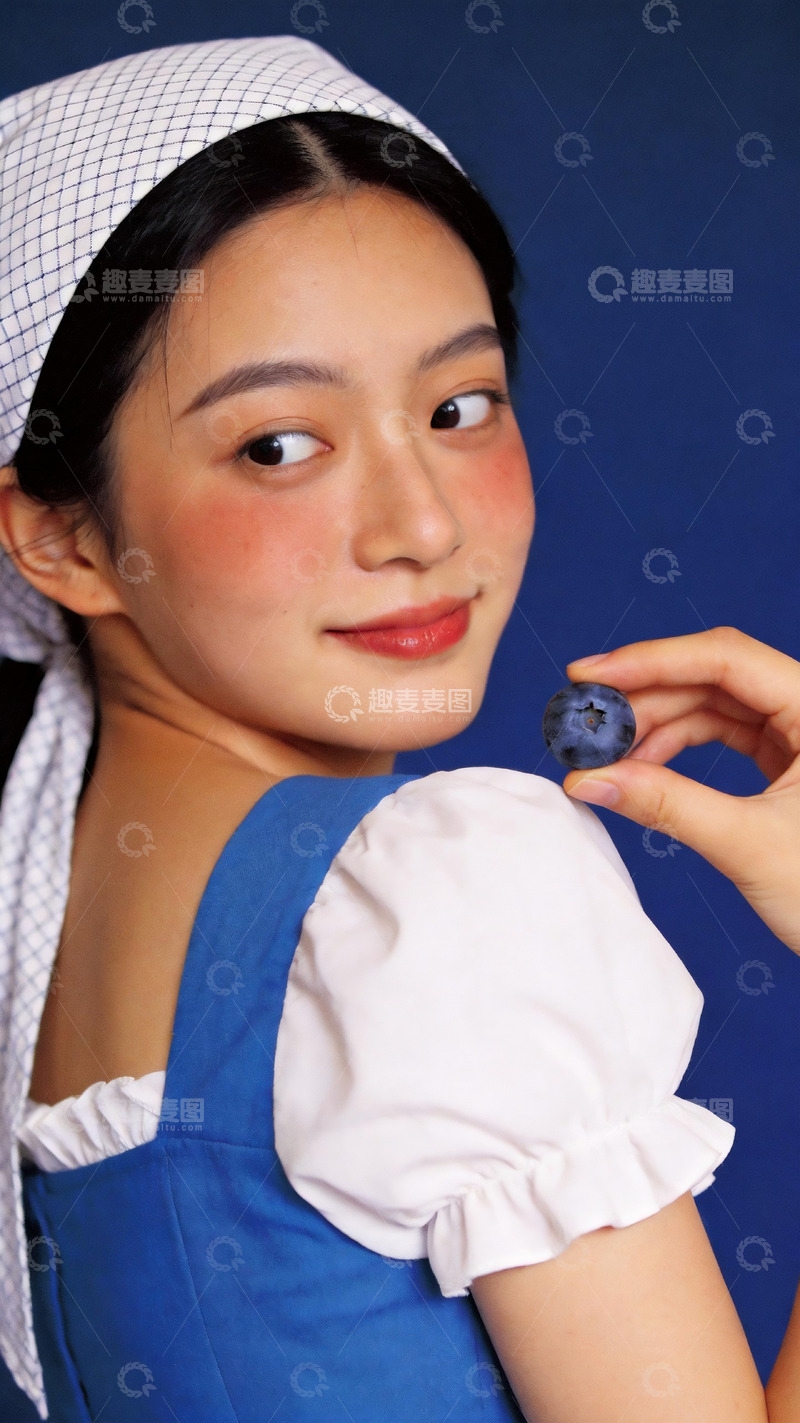 高清大图下载【趣麦麦图】复古田园风少女室4内写真