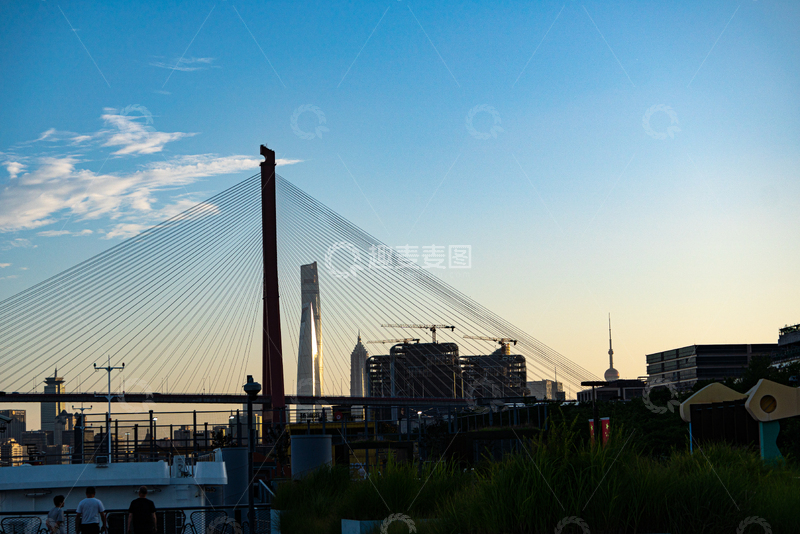 高清大图下载【趣麦麦图】上海杨浦大桥城市桥梁黄昏美景