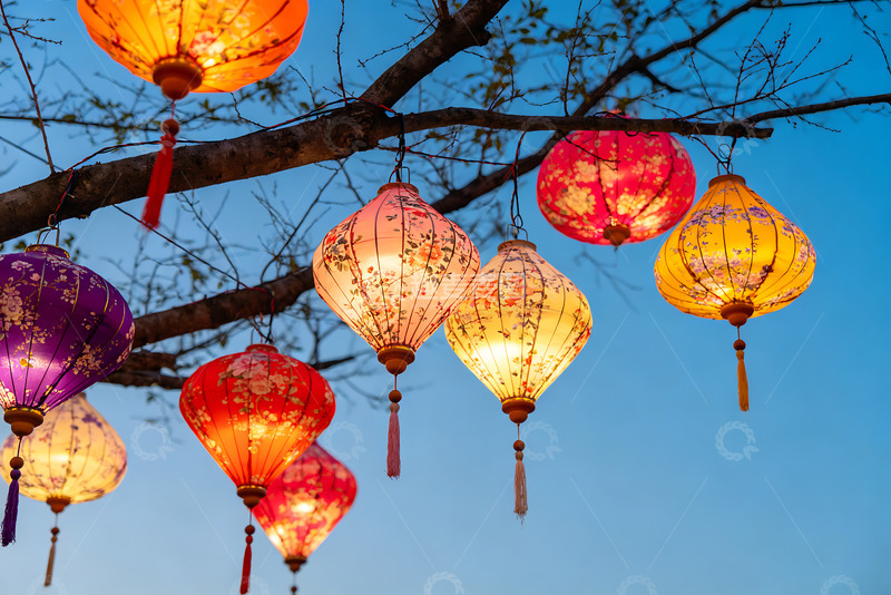 高清大图下载【趣麦麦图】夜景风灯笼悬挂节日装饰素材