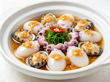 鲜鲍墨鱼仔砂锅海鲜菜品图2