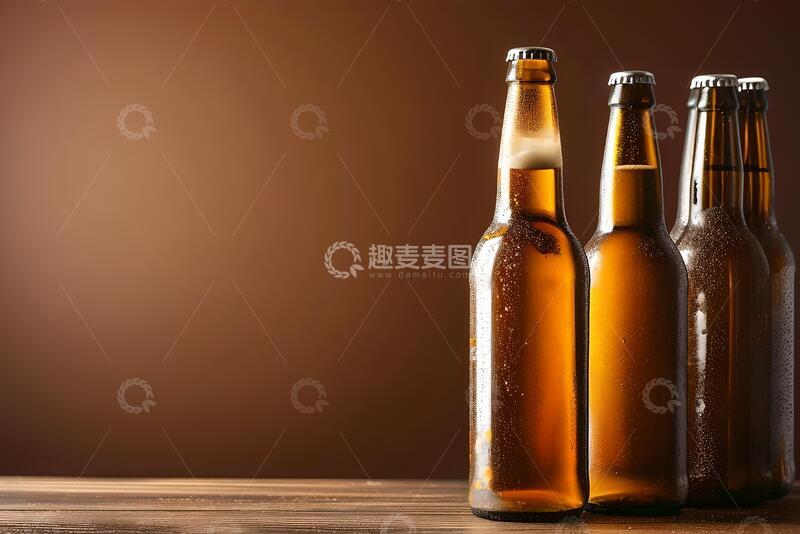 高清大图下载【趣麦麦图】暖色调啤酒瓶静物摄影素材116