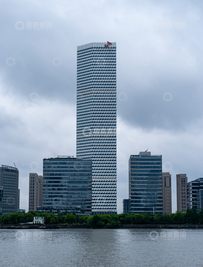 高清大图下载【趣麦麦图】-上海西岸现代风城市高楼建筑摄影素材