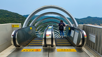 现代风厦门网红城市景观自动扶梯设计素材