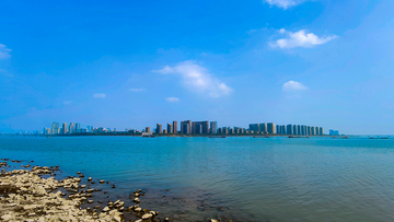 写实风杭州湾海滨城市风光摄影素材