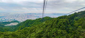 航拍风城市山林缆车景观设计素材