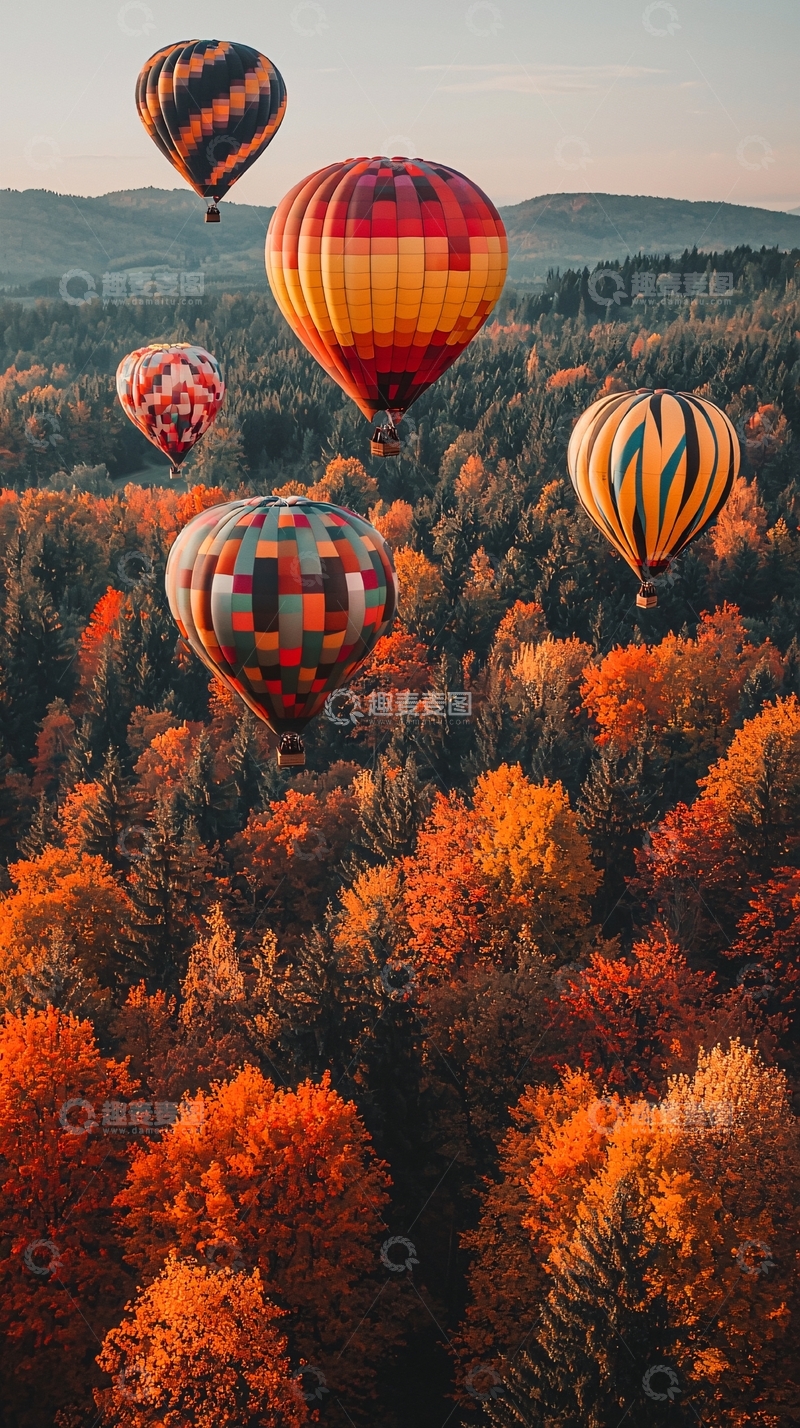 高清大图下载【趣麦麦图】热气球飞跃秋日森林