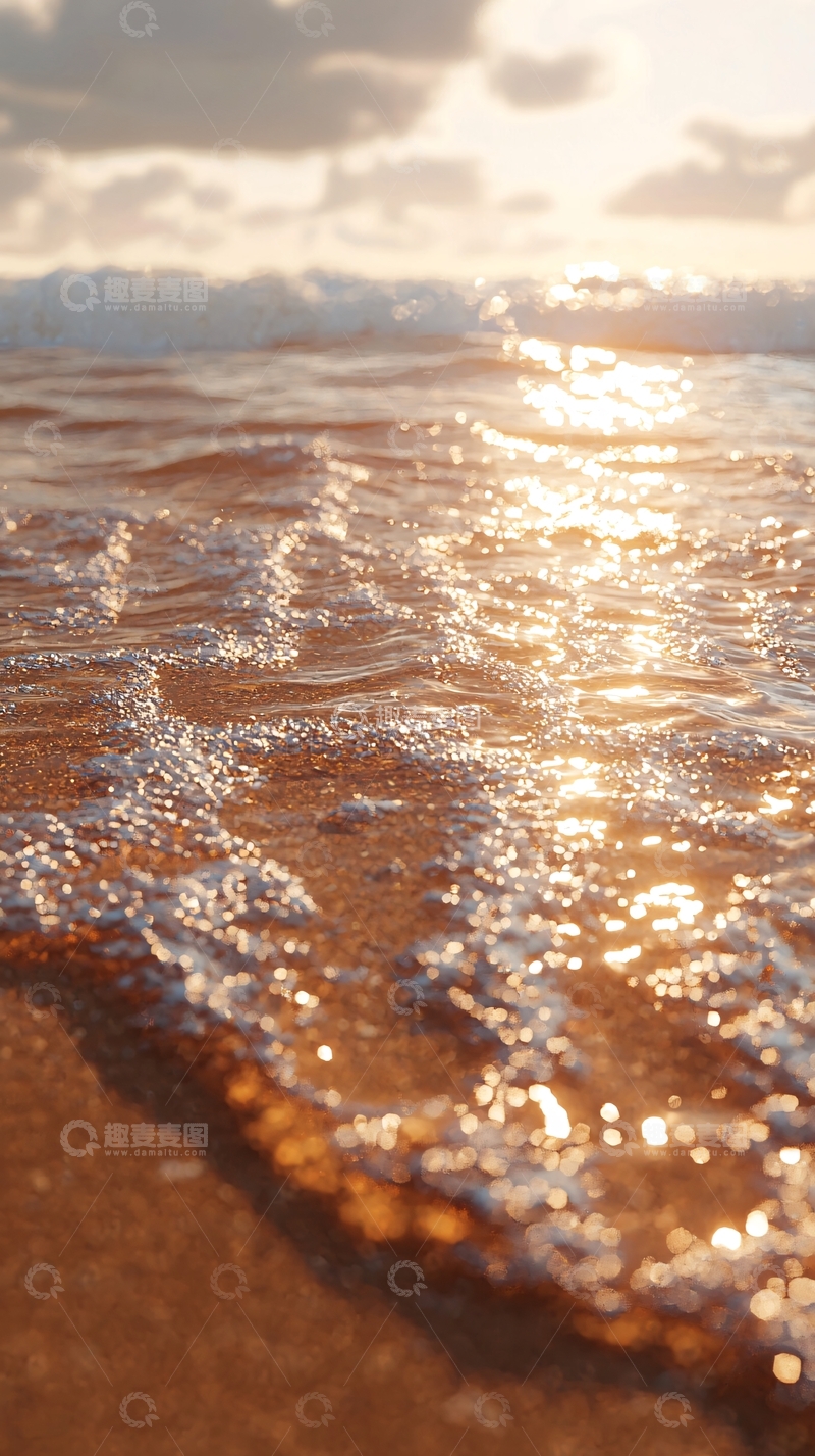高清大图下载【趣麦麦图】金色阳光下的海浪