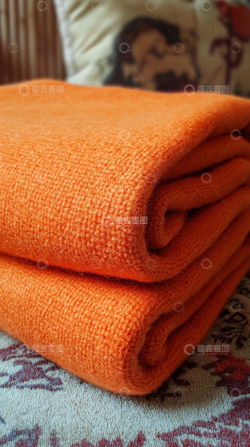 高清大图下载【趣麦麦图】橘色羊绒毯