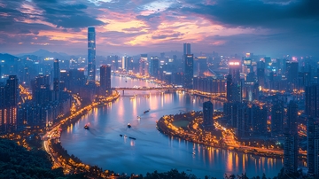 绚丽夜景下的城市天际线