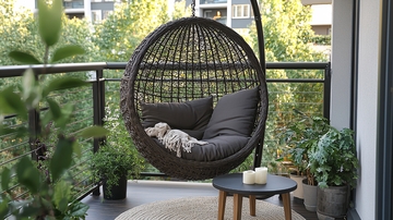 阳台吊椅休闲一隅