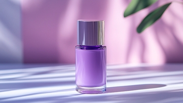 薰衣草色指甲油静物