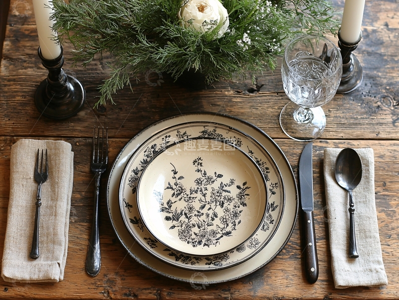 高清大图下载【趣麦麦图】精致的餐桌摆设