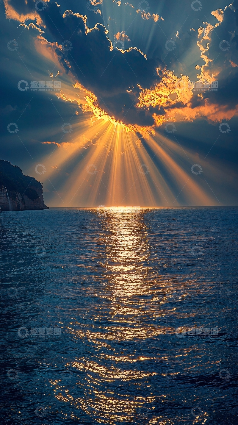 高清大图下载【趣麦麦图】海面日出光芒万丈