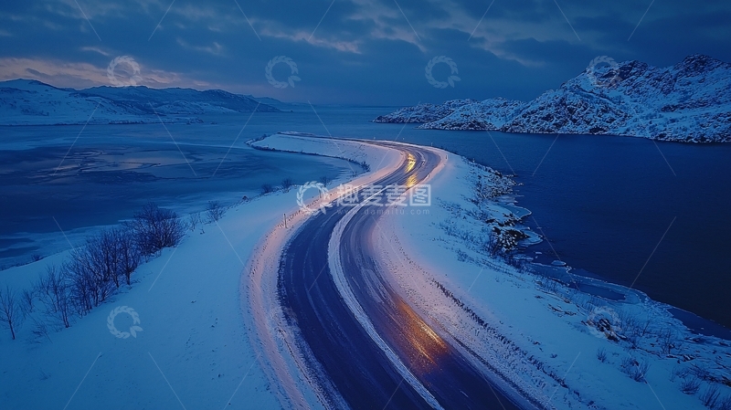 高清大图下载【趣麦麦图】雪地公路延伸至远方