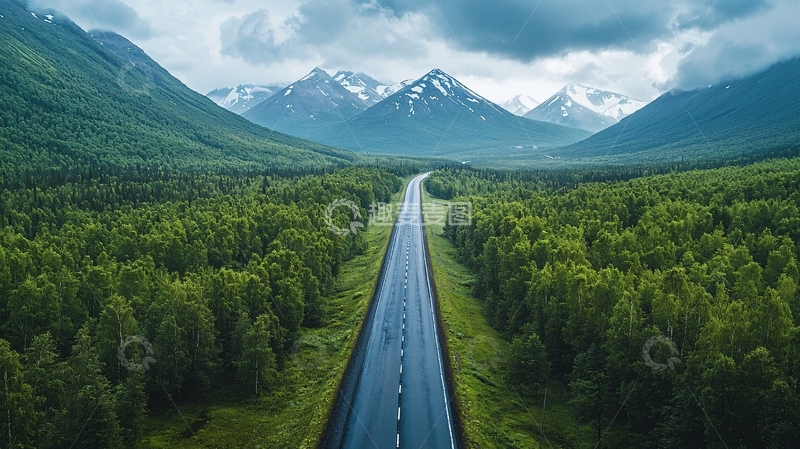高清大图下载【趣麦麦图】笔直的道路通向远方雪山