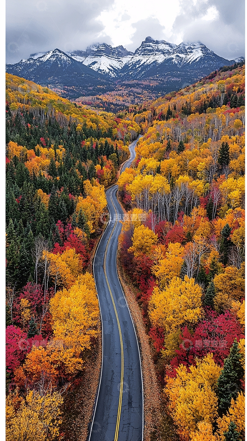 高清大图下载【趣麦麦图】秋日公路与雪山