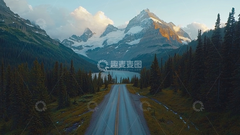 高清大图下载【趣麦麦图】通往雪山的公路风景