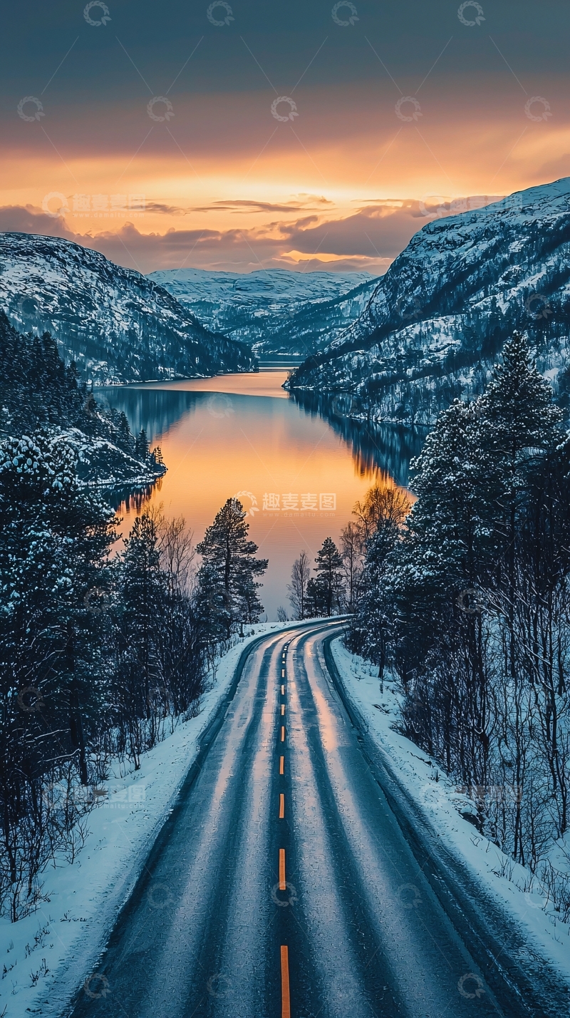 高清大图下载【趣麦麦图】山间公路湖泊日落美景
