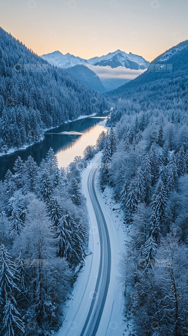 高清大图下载【趣麦麦图】雪山下的道路