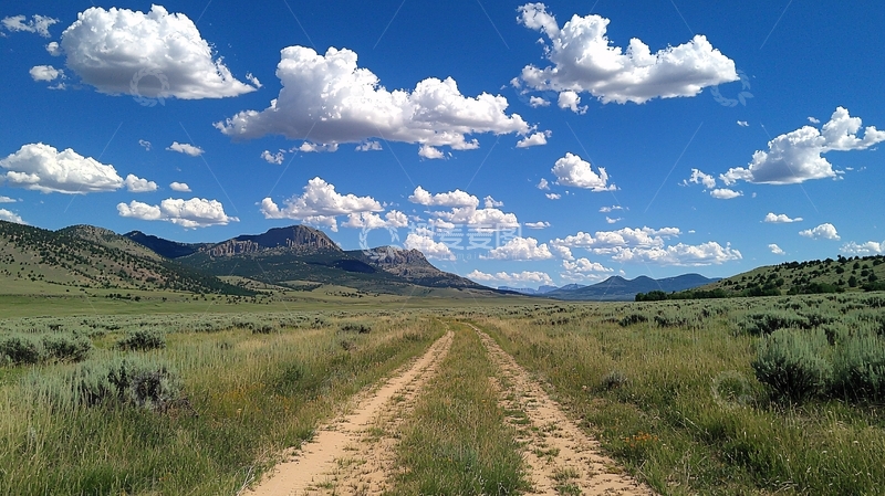 高清大图下载【趣麦麦图】开阔草地远山白云蓝天