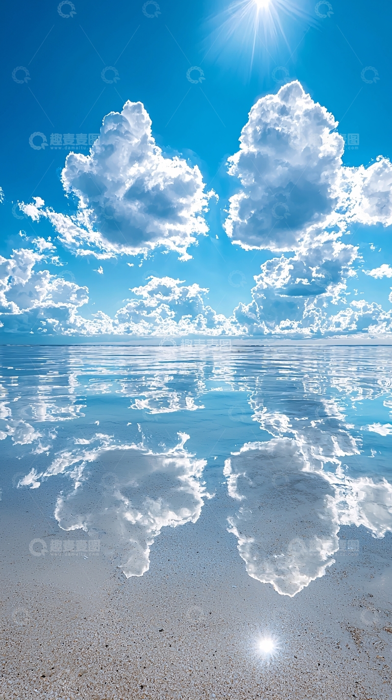 高清大图下载【趣麦麦图】蓝天白云倒映在水面