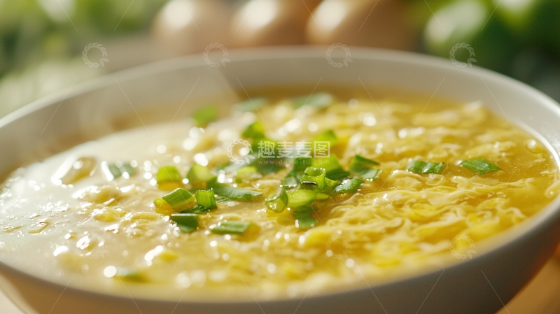 高清大图下载【趣麦麦图】热气腾腾的玉米鸡蛋面汤