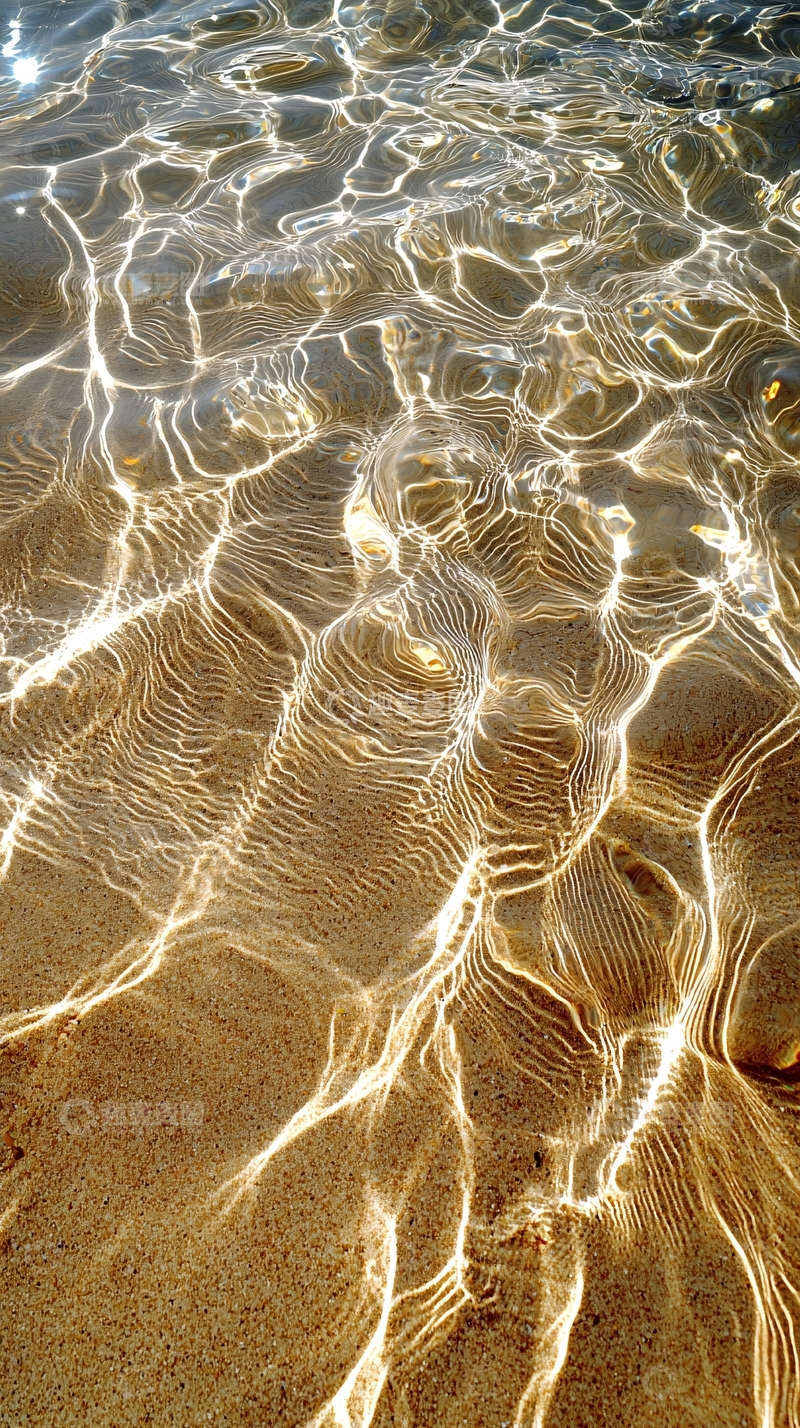 高清大图下载【趣麦麦图】阳光穿透清澈水面