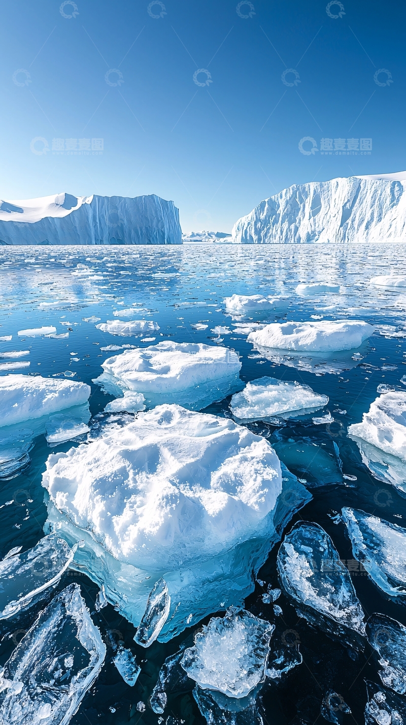 高清大图下载【趣麦麦图】-冰川融化后的蓝色水面