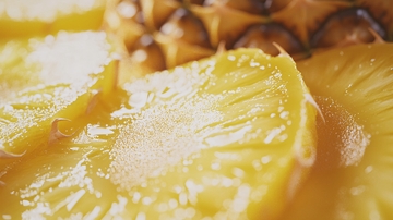 新鲜菠萝切片特写