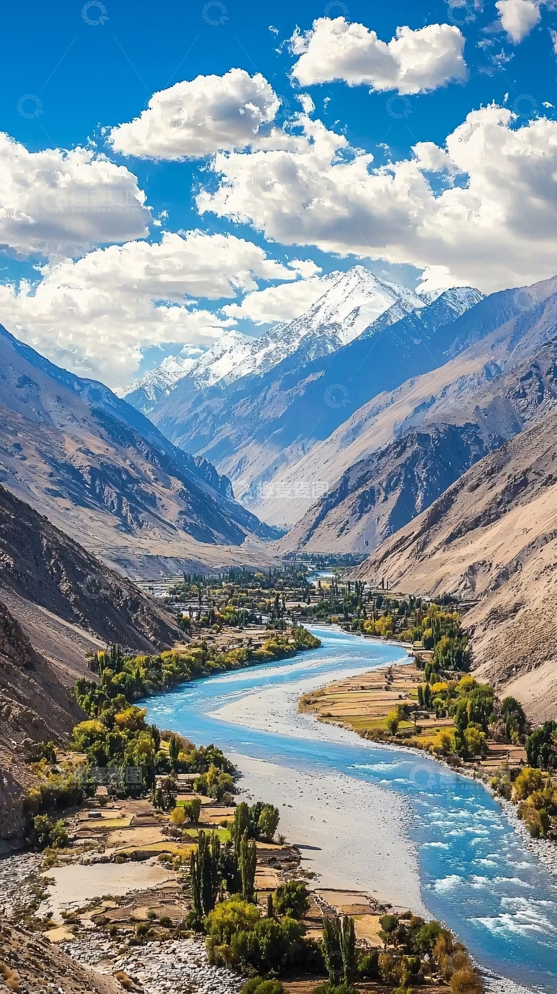 高清大图下载【趣麦麦图】山谷河流雪山蓝天白云