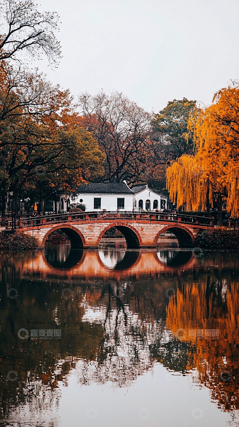 高清大图下载【趣麦麦图】秋日古桥倒影