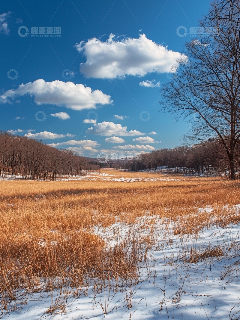 高清大图下载【趣麦麦图】冬季田野上的天空白云