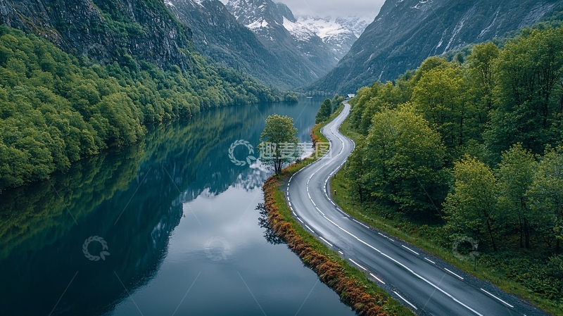 高清大图下载【趣麦麦图】蜿蜒公路穿梭于山水之间