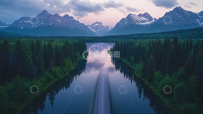 高清大图下载【趣麦麦图】宁静湖面山脉森林