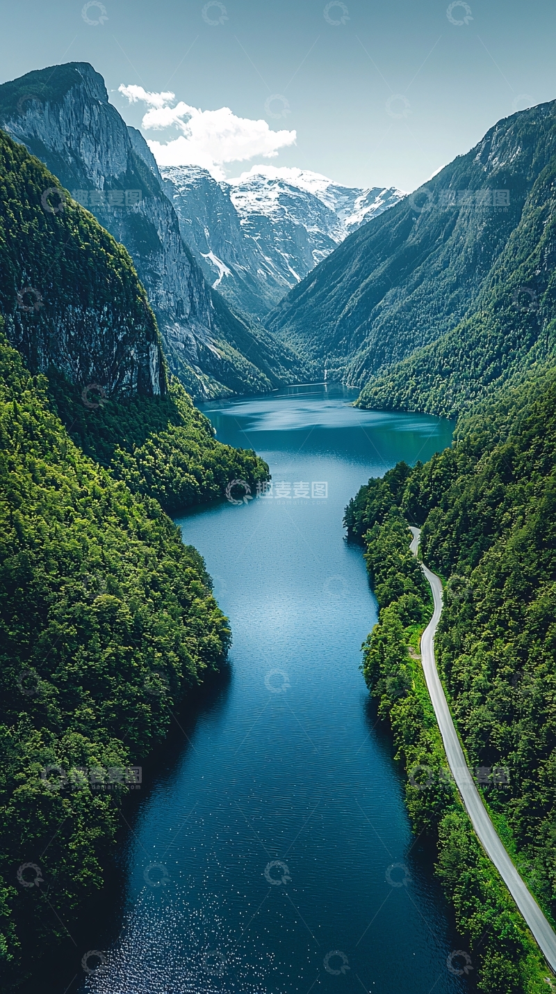 高清大图下载【趣麦麦图】峡湾山水间的公路