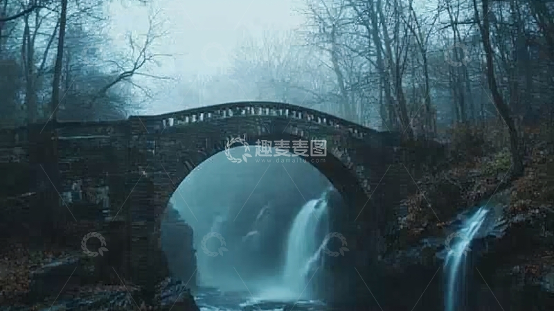 高清大图下载【趣麦麦图】雾气森林古桥瀑布
