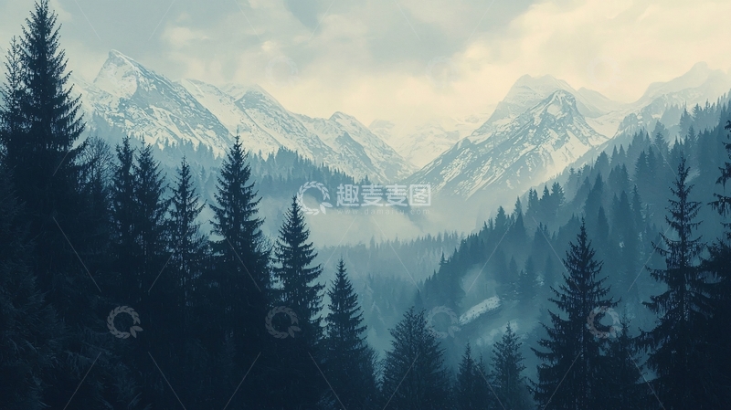 高清大图下载【趣麦麦图】雾气缭绕的雪山森林