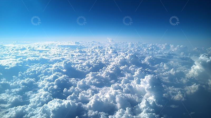 高清大图下载【趣麦麦图】漂浮在云海上方的蓝天
