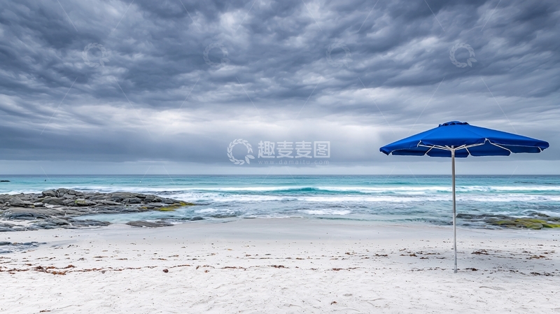 高清大图下载【趣麦麦图】暴风雨来临前的海滩
