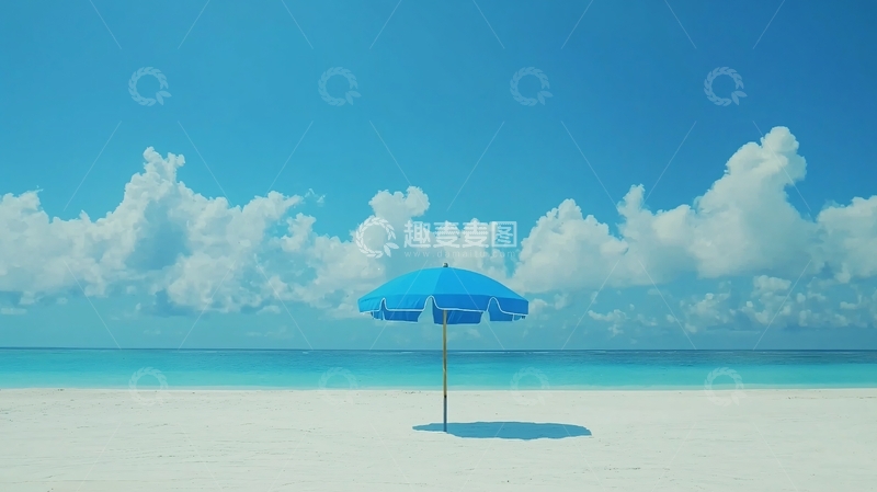 高清大图下载【趣麦麦图】海滩上的蓝色遮阳伞