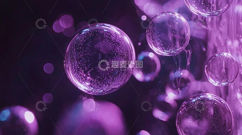 高清大图下载【趣麦麦图】紫色背景下的透明泡泡