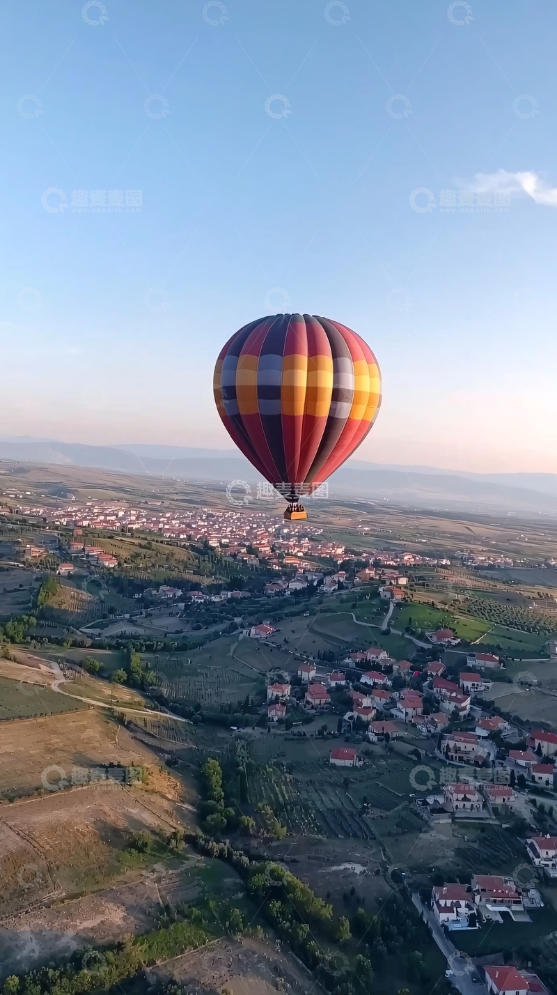 高清大图下载【趣麦麦图】热气球空中鸟瞰