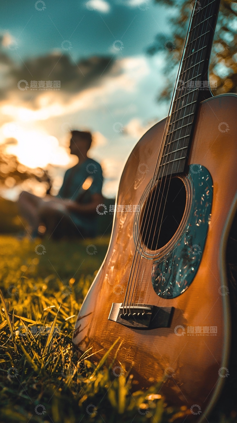 高清大图下载【趣麦麦图】吉他草地夕阳