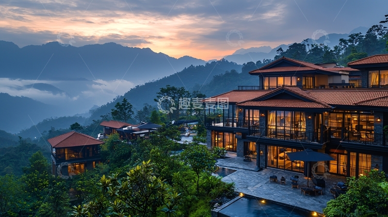 高清大图下载【趣麦麦图】山间度假村与落日余晖