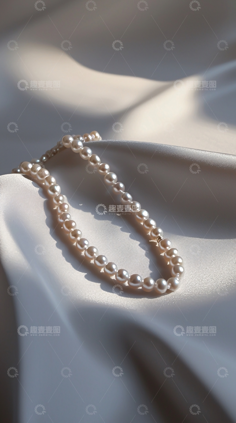 高清大图下载【趣麦麦图】珍珠项链
