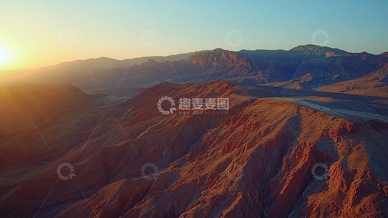 高清大图下载【趣麦麦图】日落山脉壮丽景色